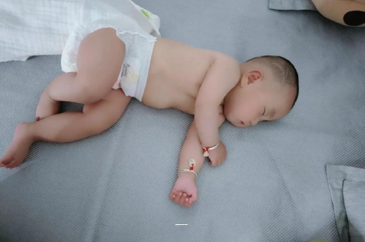 绵阳几个月宝宝开始长牙